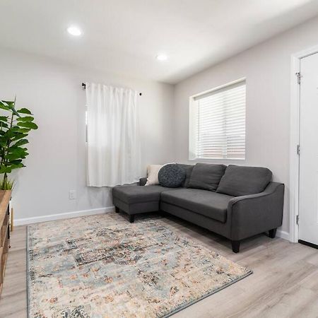 Urban Oasis: San Diego Bungalow Escape Экстерьер фото